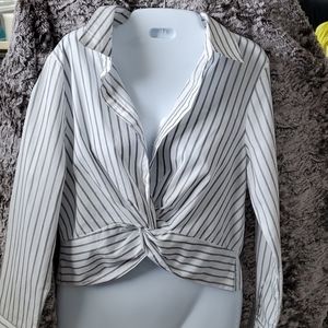 White/Blue stripe pattern tie knot shirt